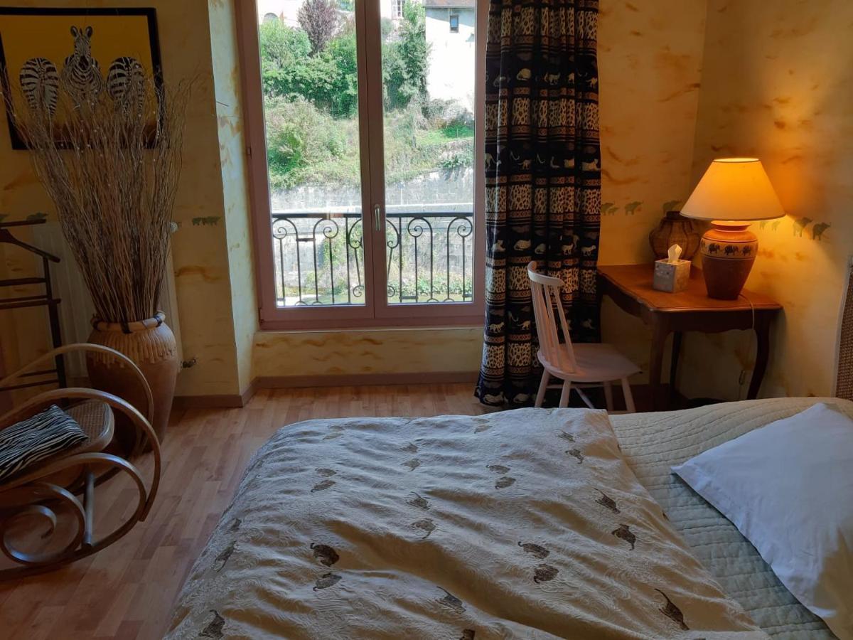 Au Fil De Lods Bed & Breakfast Dış mekan fotoğraf