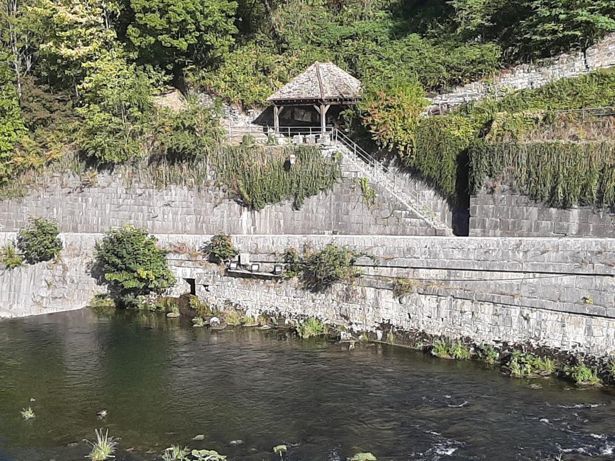 Au Fil De Lods Bed & Breakfast Dış mekan fotoğraf