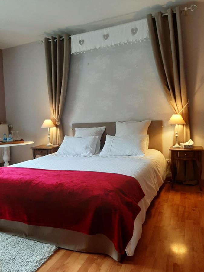 Au Fil De Lods Bed & Breakfast Dış mekan fotoğraf