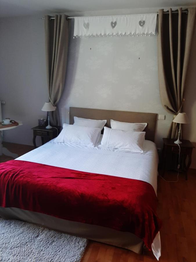 Au Fil De Lods Bed & Breakfast Dış mekan fotoğraf